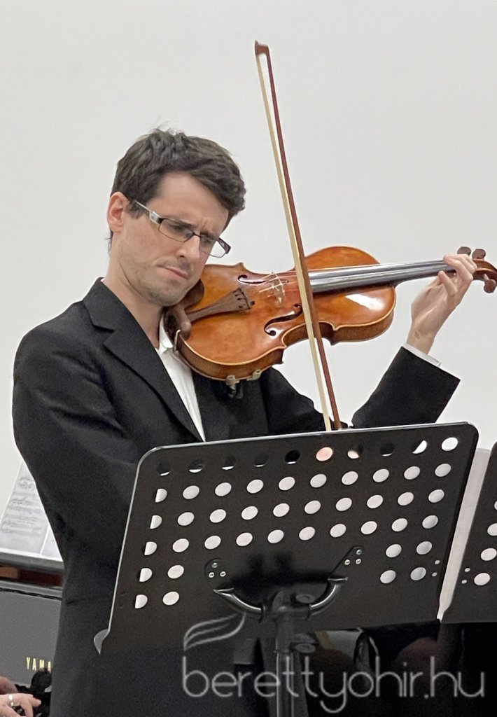 Tanári hangverseny10